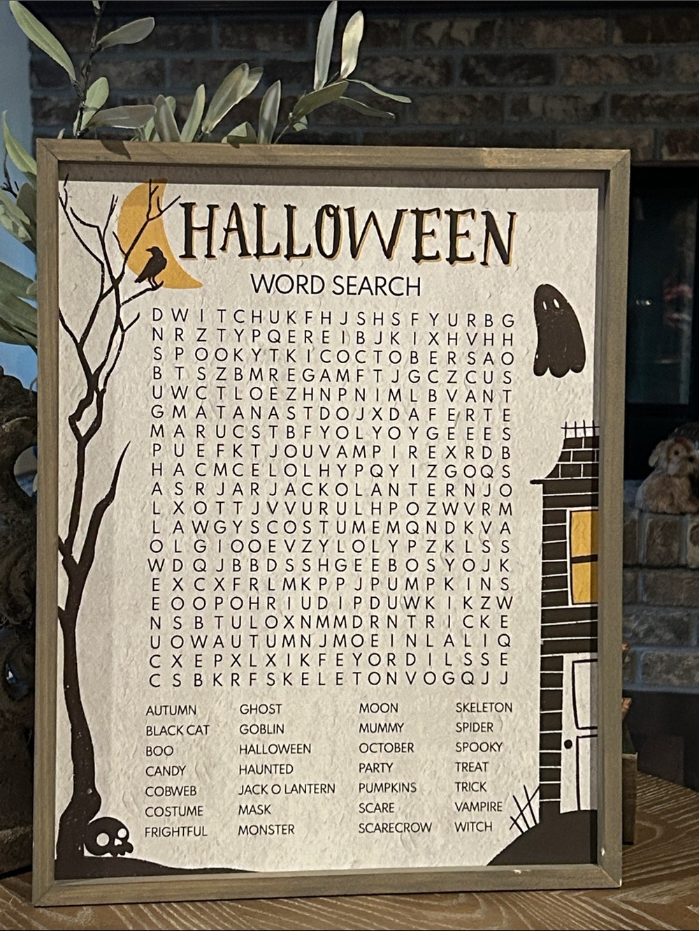 NEW! Halloween Holiday Rustic Wood Frame Word Search Wall Hanging